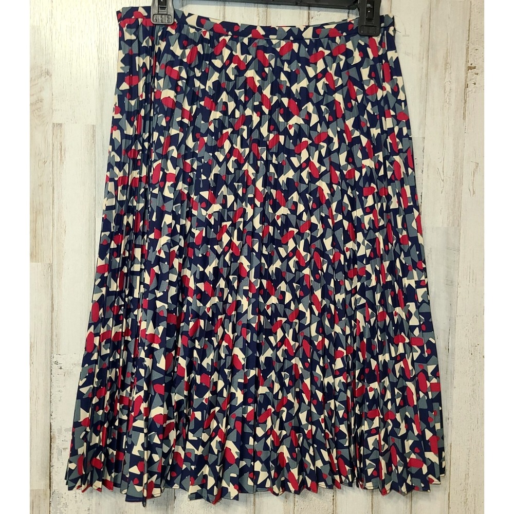 EUC Ralph Lauren size 6 Pleated A-line Flare Skirt Below knee